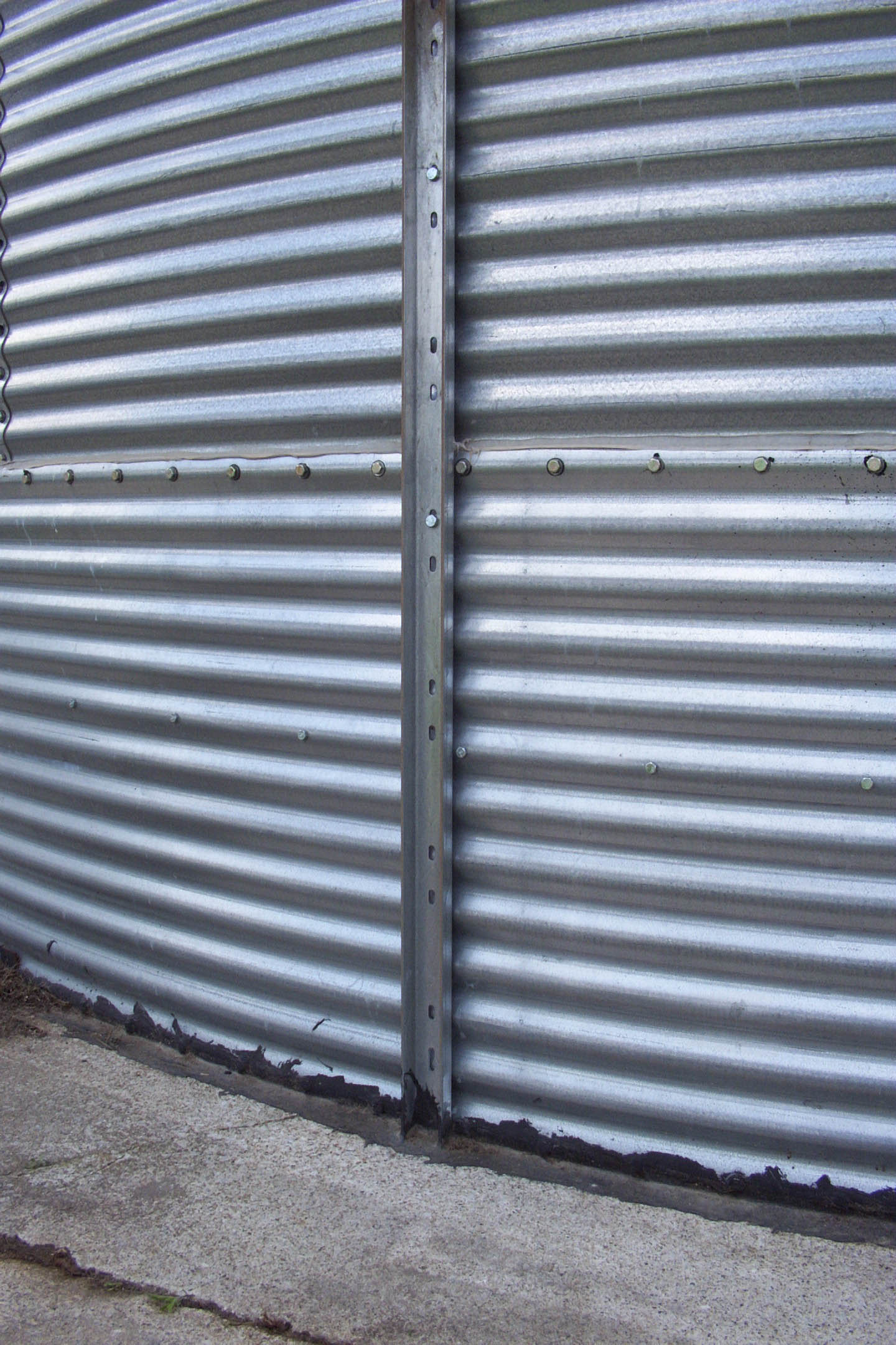 4K Stiffener Shivvers grain bin stiffener | Shivvers