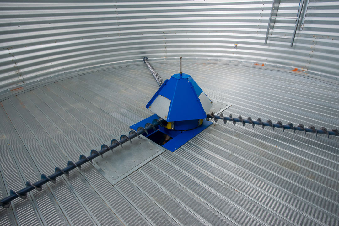 Shivvers Grain Spreaders in a grain storage bin | Shivvers